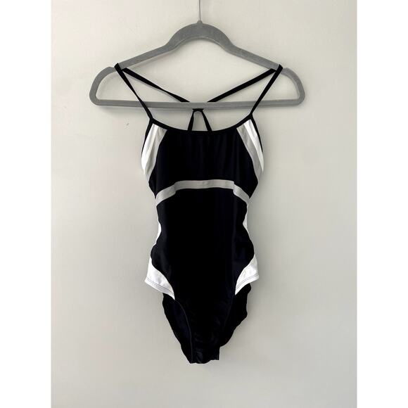 Nike Womens SZ 8 Black/White/Gray One Piece Swimsuit - Picture 1 of 8